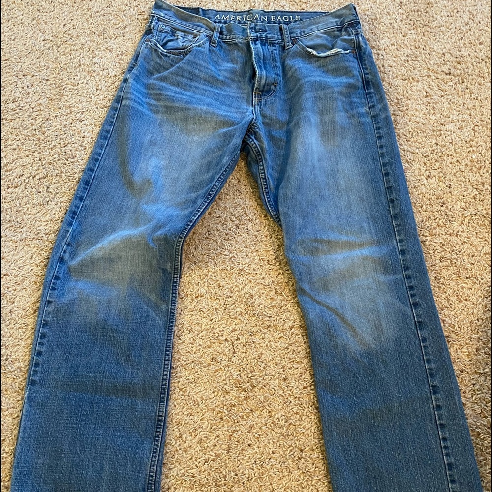 American Eagle men’s jeans